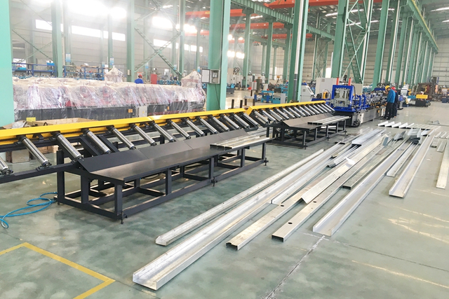 SAC80Z120-300 Fully Automatic CZ(+) Purlin Production Line