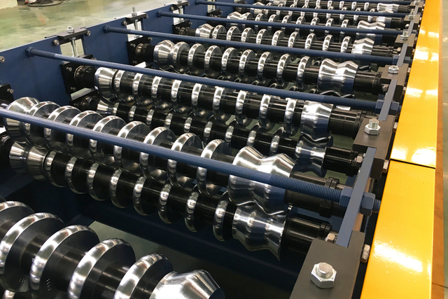 YX17-77.8-778 Corrugated Sheet Roll Forming Machine